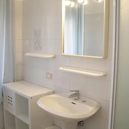 Via Della Sogliola * 马里纳-迪卡斯塔涅托